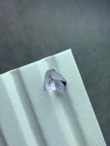 พลอยคุนไซต์สีชมพูอ่อนธรรมชาติทรงหัวใจจาก Zubeda Gems and Jewellers ได้รับการรับรองจาก IGI จากรัฐราชสถาน เหมาะสำหรับทำเครื่องประดับ - Product Image 2