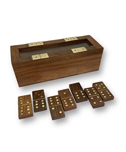 Jeu de dominos classique en bois naturel de 6 pouces avec accents en laiton et boîte de rangement en verre, divertissement de table artisanal - Product Image 4