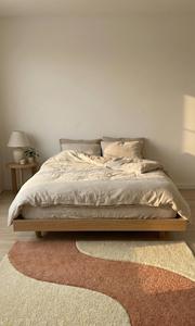 Alfombra de Lana de Lujo Hecha a Mano con Base Antideslizante para Uso Residencial y Comercial - Product Image 2