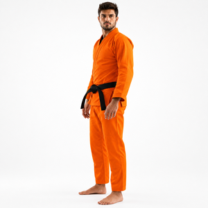 Traje profesional de BJJ que ofrece comodidad ligera, construcción duradera y movilidad sin restricciones para atletas de todos los niveles. - Product Image 4