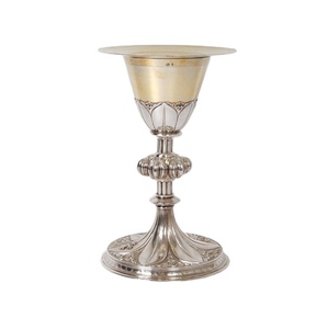 ถ้วยถ้วยทองเหลืองสีสั่งทำด้วยการออกแบบแกะสลักเป็นอุปกรณ์สำหรับโบสถ์ทำด้วยมือคุณภาพสูง - Product Image 1
