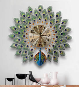 Reloj de pared de metal de cuarzo Art Deco exclusivo de alta calidad con marco decorativo y apariencia elegante para diseño de interiores - Product Image 3