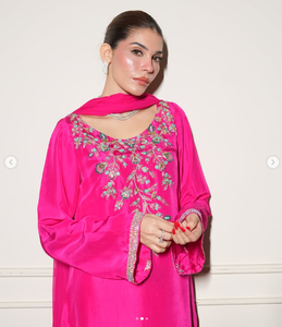 Vêtement de mariage indien pakistanais traditionnel pour femmes, rose, brodé, en satin de soie, élégant, réversible, protection solaire, coupe régulière, court - Product Image 1
