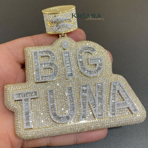 Colgantes de Plata 925 con Baño de Oro de 14k y Rodio, con Letras Temáticas de Big Bucks, Joyería Unisex de Lujo con Corte Brillante - Product Image 2