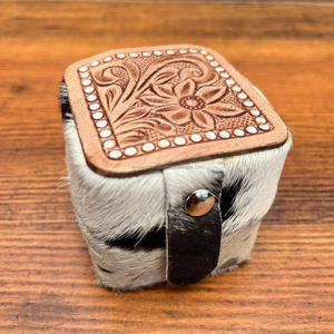 Meilleure vente de boîte à bagues de voyage en cuir repoussé à la main boîte de rangement de bijoux en cuir de vachette pour cadeaux pour femmes - Product Image 4