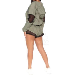 Ensemble short et veste coupe-vent élégant et décontracté pour femme, avec capuche, coupe-vent, respirant, écologique, pour l'entraînement quotidien - Product Image 4