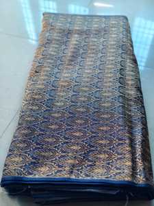 ผ้าไหมผสมทอลายดอกไม้สีน้ำเงินและสีทอง - Product Image 4