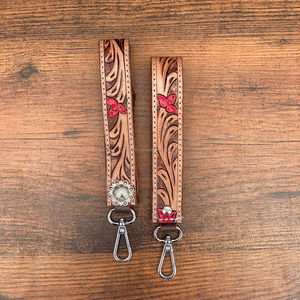 Luxe Nouvelle Arrivée Exclusif Rose Floral Design Métal Concho Main Usiné Cuir Poignet Porte-clés Cadeau Promotionnel pour Hommes et Femmes - Product Image 6
