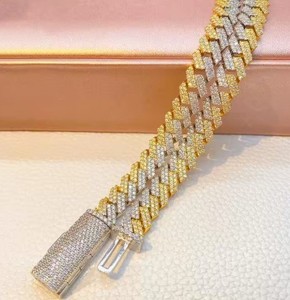 Indian Supplier Luxury Moissanite Diamond Cuban <b>Necklace</b> for Music Festival Streetwear Jewelry Available at Export Price - Product Image 2