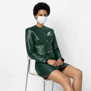 Conjunto de faldas personalizadas OEM sostenibles para mujer, top corto con capucha y estampado de logotipo informal, conjunto de faldas con capucha para invierno - Product Image 6