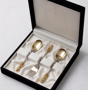 Ensemble de cuillères à thé vintage en métal avec bols plaqués or et poignées ornées, finition miroir haute brillance, compatibles lave-vaisselle, pour usage en cuisine - Product Image 6