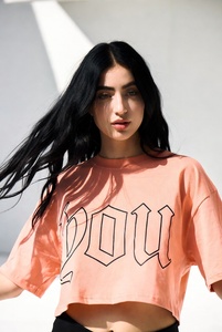 Vente en gros de t-shirts de sport pour femmes, personnalisés, de haute qualité, en coton à séchage rapide, coupe courte, mode été, avec broderie - Product Image 2