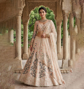 Lehenga Choli con Dupatta Diseñador colección Lehenga Hecho con Rangoli Seda Con Lentejuelas E hilo Trabajo Bordado - Product Image 1