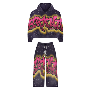 Survêtement personnalisé épais délavé à l'acide avec strass, style vintage, coupe oversize et carrée, comprenant un sweat à capuche et un pantalon évasé ample avec motif graphique airbrush délavé soleil - Product Image 1