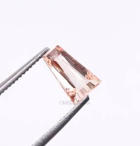 Diamantes de Laboratorio con Certificación IGI, Corte Baguette Cónico, Color Rosa Fantasía, Claridad VVS1, OM GEMS Premium, Los Más Vendidos - Product Image 4