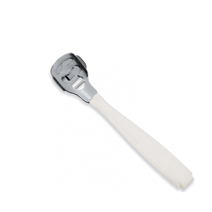 Râpes à pieds professionnelles en acier inoxydable allemand avec poignée en plastique, éliminateurs de callosités de qualité A+ - Product Image 3