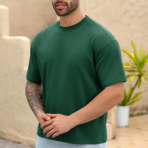 Camiseta de algodón de manga corta con cuello redondo verde liso para hombre, corte regular, informal, básica - Product Image 3