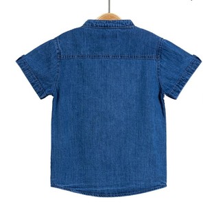 เสื้อเชิ้ตเดนิมเด็กชาย แขนสั้น คอจีน สีพื้นลำลอง มีกระเป๋า กระดุมด้านหน้า ทรงปกติ ผ้าฝ้าย - Product Image 6
