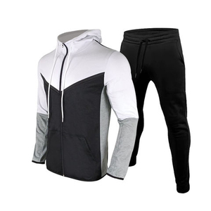 Survêtements d'entraînement pour hommes en coton respirant léger et confortable, de qualité supérieure et au design optimal, fabriqués au Pakistan - Product Image 2