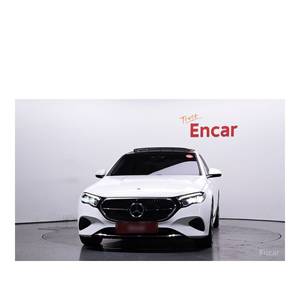 Mercedes-Benz Clase E E200 Avantgarde 2024, 13,280 km, Caja de Cambios Automática, Volante a la Izquierda, Cámara Trasera - Product Image 3