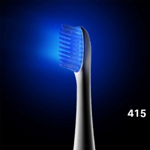Cepillo de dientes recargable iBright Air de iBrush, tamaño compacto, aprobado para llevar en viajes, compañero ideal para el cuidado dental. - Product Image 2