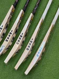 Bate de Críquet Inglés Ihsan Sports Serie Clásica Edición Emperador, Duradero y Ligero, con Funda de Bate y Lámina Antideslizante de Agarre Adicional - Product Image 4