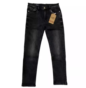Jean droit en denim souple taille mi-haute pour homme - Pantalon de mode respirant, écologique et coupe-vent teint en pièce, fabriqué au Bangladesh - Product Image 4