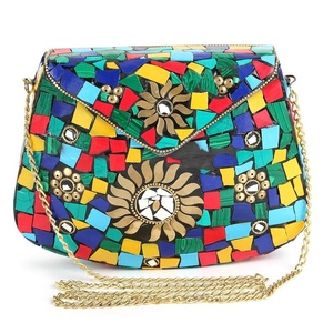 กระเป๋าถือทรงสี่เหลี่ยมของผู้หญิงงานทำมือสุดหรูพร้อมชิปและเครื่องประดับโลหะสำหรับปาร์ตี้ยามเย็น - Product Image 6