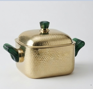 Salsera de Oro Martillado con Asas Verdes, Vajilla Artesanal Estilo Glam - Product Image 2