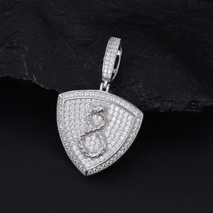 Pendentif Bouclier avec Motif Serpent Moissanite Sertie Or Plaqué Or 18 carats Breloque Hip Hop Bijou Unisexe Cadeau - Product Image 1