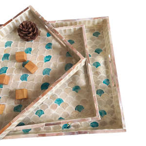 Plateau de service artisanal en MDF avec poignée en nacre, finition polie, élégant, compatible lave-vaisselle, pour une présentation alimentaire luxueuse - Product Image 2