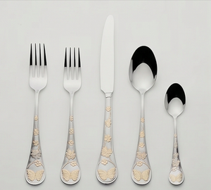 Ensemble de couverts élégants avec poignée en forme de papillon doré, pour la table à manger, la maison, la cuisine, les mariages et les événements spéciaux - Product Image 1