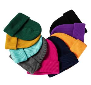 Gorro de Punto Personalizado Unisex para Invierno, Gorro Multicolor para Hombre y Mujer con Impresión Digital, Característica de Tela Común - Product Image 3