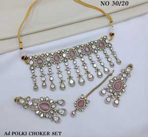Ensemble de mariée en gros AD Polki : Collier ras-du-cou scintillant en diamant américain avec pampilles et boucles d'oreilles, ensemble ethnique de mariage Mangtika - Product Image 6