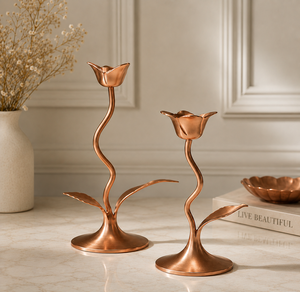 Porte-bougie en cuivre artisanal de luxe, support décoratif en métal floral pour bougie, pour la maison, les mariages et la décoration de table - Product Image 1