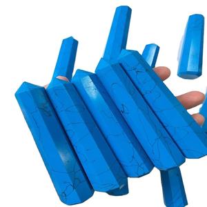 Torres de obelisco de Punta turquesa sintética de cristal a granel al por mayor, decoración del hogar de piedras preciosas con tallado de energía curativa de estilo amoroso - Product Image 1