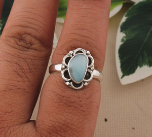 Anillo de Plata de Ley 925 con Engaste de Bisel para Mujer, Gema de Larimar, Hecho a Mano, Estilo Bohemio Clásico, Delicado, Solitario, Certificado, para Fiesta - Product Image 1