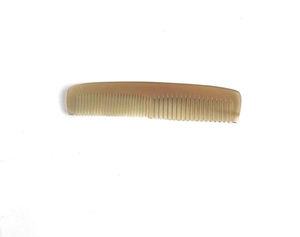 Peine de Cuerno Moderno, Hecho a Mano en India, Ecológico, 100% Natural, Color Piel de Buey - Product Image 3