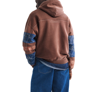 Sweat à capuche oversize personnalisé avec empiècements patchwork et manches bandana, en molleton de coton épais, style streetwear western - Product Image 3