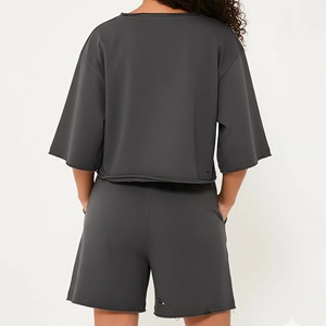 Conjunto de dos piezas de verano para mujer con logo personalizado, camiseta de manga corta y pantalones cortos de color sólido, conjunto de 2 piezas para mujer, pantalones cortos para mujer - Product Image 3