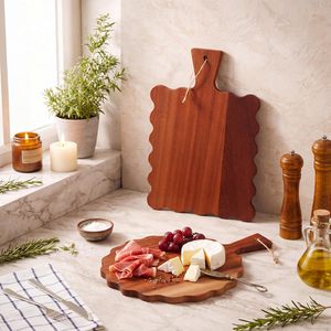 Lot de 2 planches à découper en bois d'ébène festonnées avec poignée, planches à découper en bois d'ébène à bords ondulés, planches de service pour le pain, vente en gros - Product Image 3