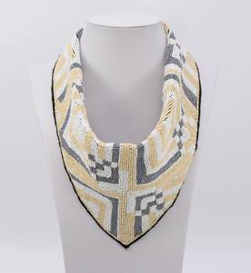 Écharpe de cou vintage florale perlée, faite main, style bandana carré, collier au design original, produit très vendu, foulard de cou - Product Image 1