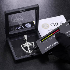 Collier pendentif bouclier épée croix en moissanite pour homme, bijoux hip-hop streetwear, imitation de bijoux - Product Image 3