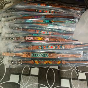 Collier de chien rembourré souple en cuir de vache de haute qualité OEM avec sculpture à la main et outillage Fabrication en gros indienne Utilisation de chiens à bas prix - Product Image 3