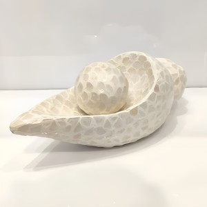 Escultura de concha marina en venta, estatua decorativa hecha a mano de nácar, figurita hecha en Vietnam. - Product Image 2