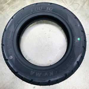Nouveau pneu de moto sans chambre à air KUMA 3.00-10 avec garantie d'un an, motif K202 - Product Image 4
