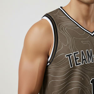 Ensemble d'uniformes de basketball unisexes personnalisables, imprimés par transfert thermique, respirants, à séchage rapide, réversibles, avec emplacements pour logo personnalisé - Product Image 4