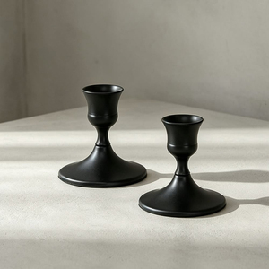 Porte-bougie conique miniature en fer noir, fait main, écologique, pour la décoration de la maison et Noël - Product Image 4