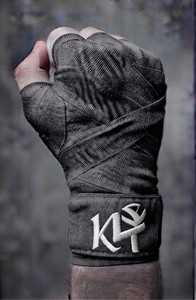 ผ้าพันมือสำหรับชกมวย KLTW INT'L คุณภาพสูง ทำจากนีโอพรีนอย่างดี พร้อมแถบแม่เหล็กสำหรับปิด เหมาะสำหรับการฝึกซ้อม ฟิตเนส และการป้องกันระดับมืออาชีพ - Product Image 5