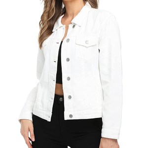 Veste en jean noire pour femme, coupe ajustée, style formel, vêtement d'extérieur en jean - Product Image 3